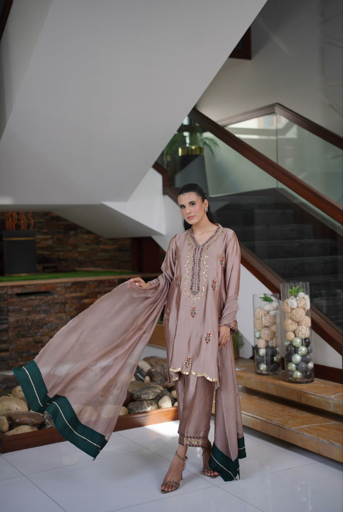 Amira